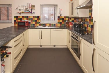 1 bed house, Hassell Street, Basford, Newcastle under Lyme, ST51BF - Image 2